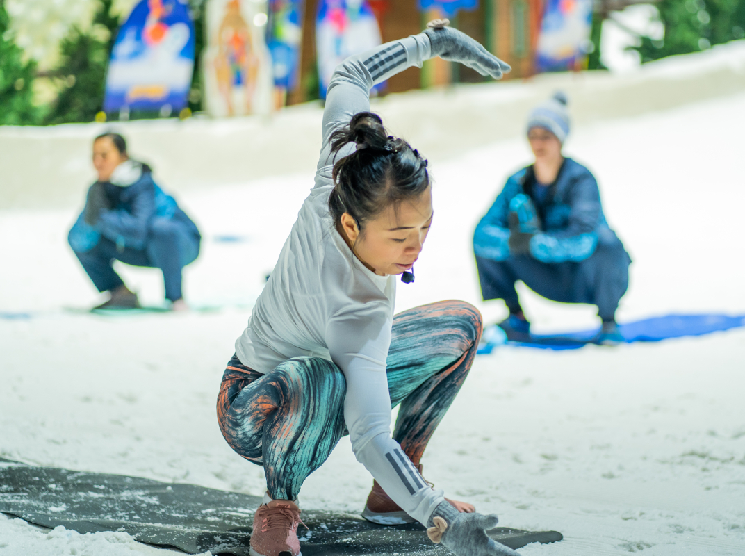 snow-yoga